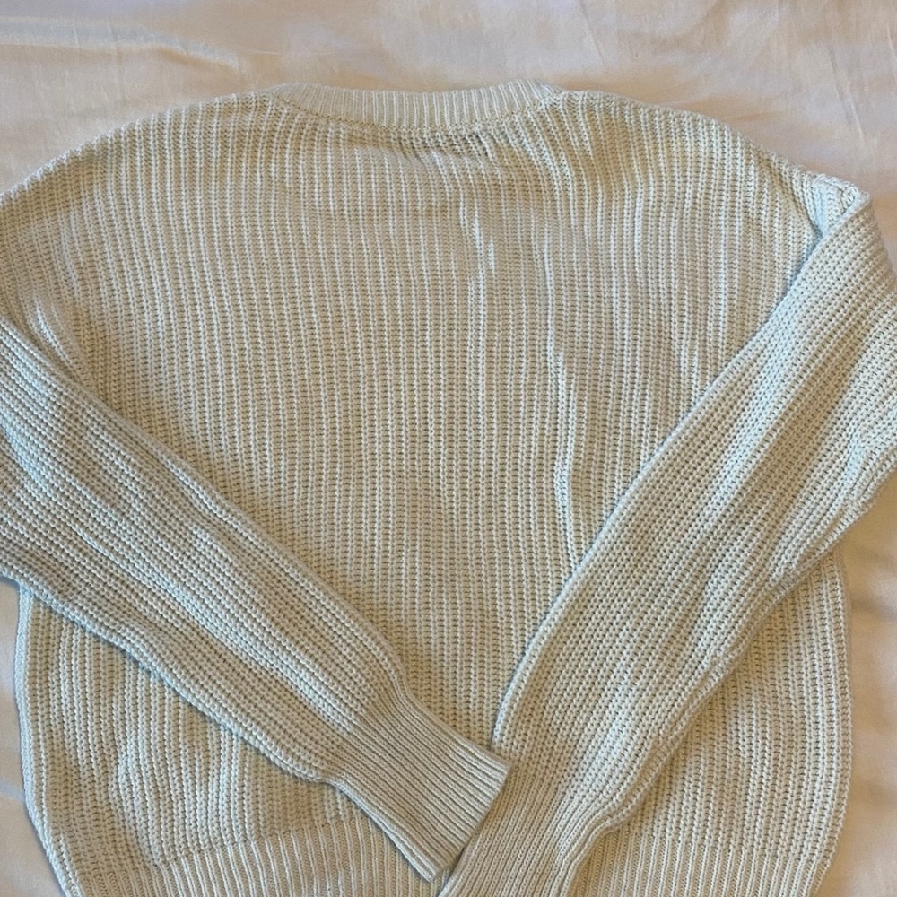 White Crew neck knit sweater